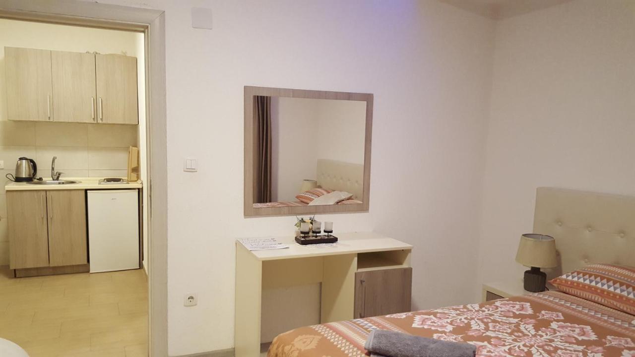 Apartments Ardoni Ulcinj Exterior photo